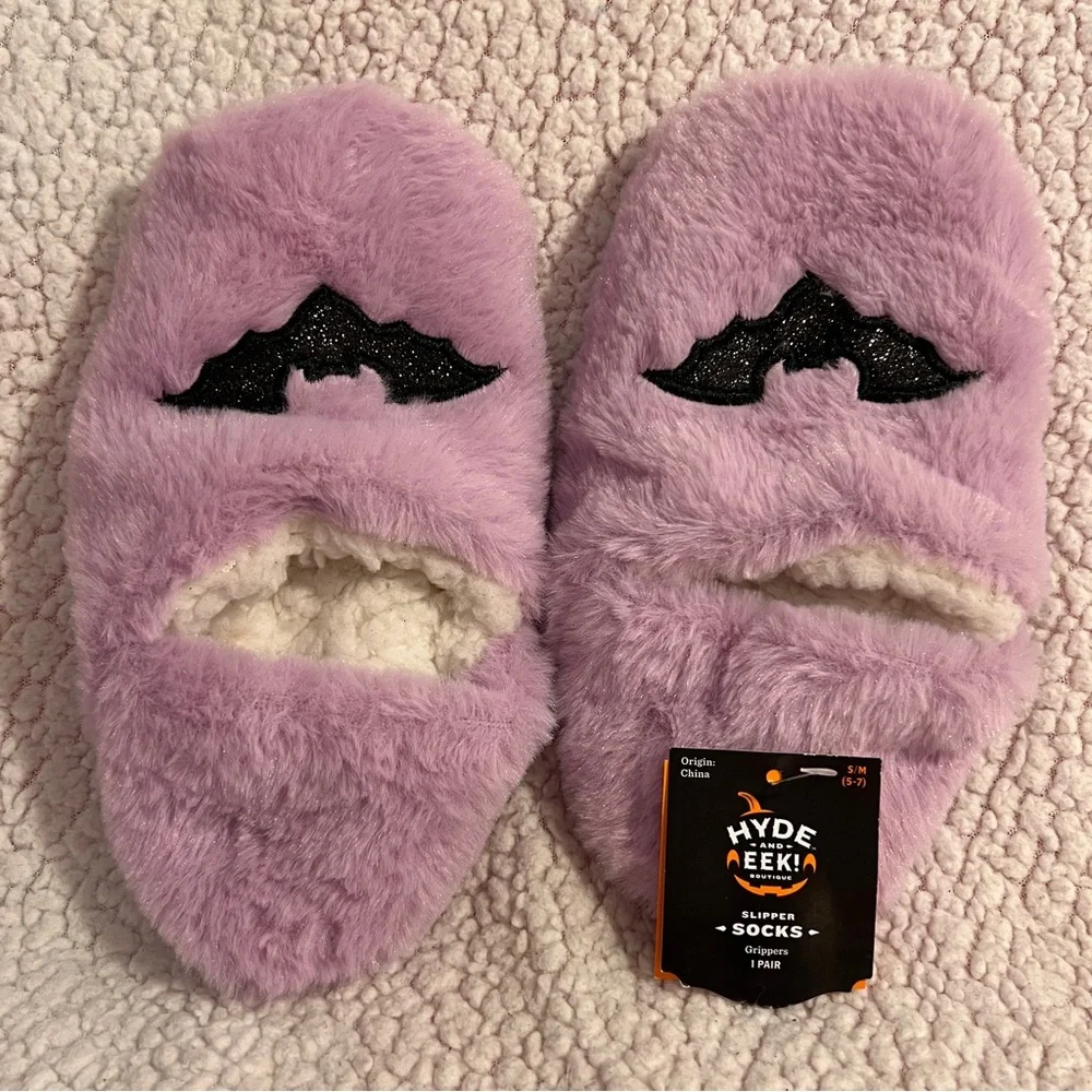 NEW Hyde & Eek Boutique Kids Slipper Socks S/M 5–7 Purple Glitter Bat Faux Fur
